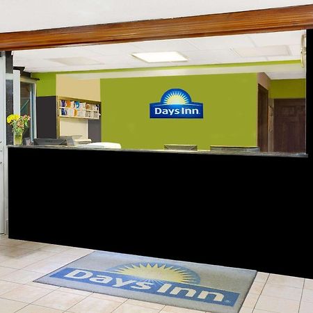 Days Inn By Wyndham Elk Grove Village O'Hare Airport West Εξωτερικό φωτογραφία