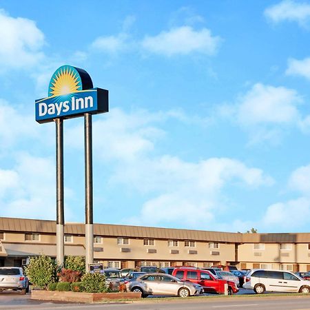 Days Inn By Wyndham Elk Grove Village O'Hare Airport West Εξωτερικό φωτογραφία
