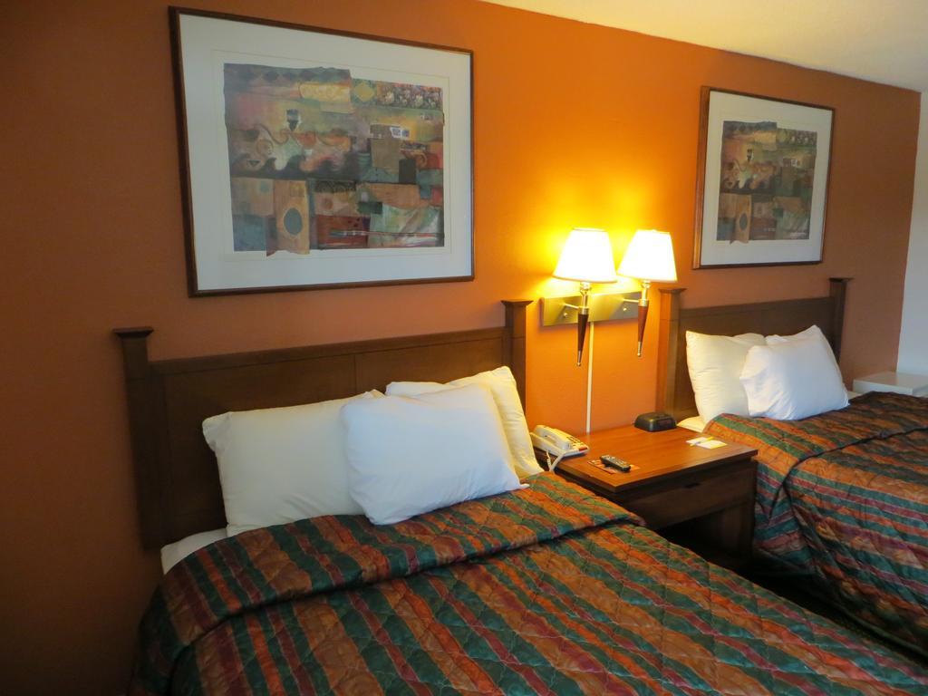 Days Inn By Wyndham Elk Grove Village O'Hare Airport West Εξωτερικό φωτογραφία