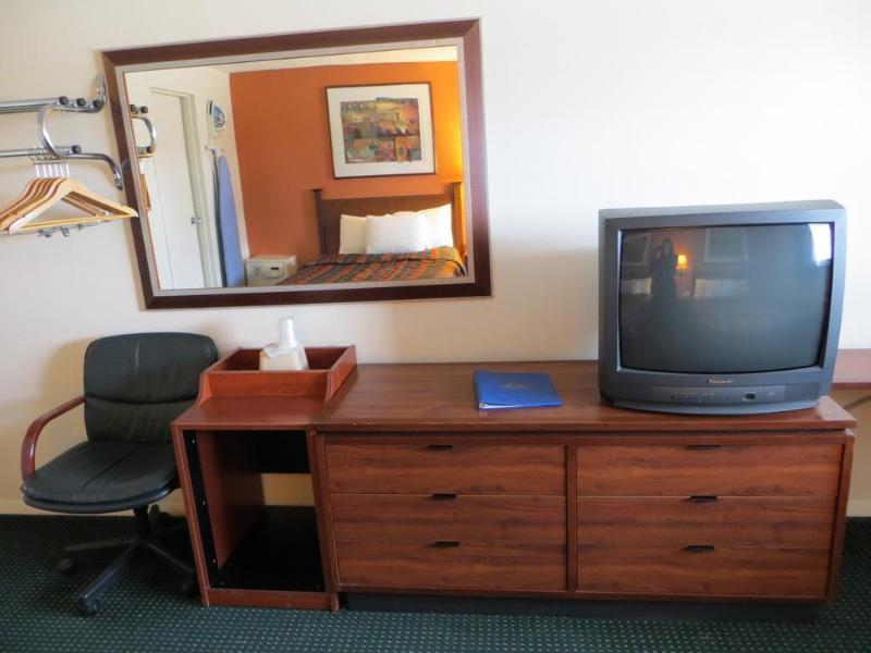 Days Inn By Wyndham Elk Grove Village O'Hare Airport West Εξωτερικό φωτογραφία